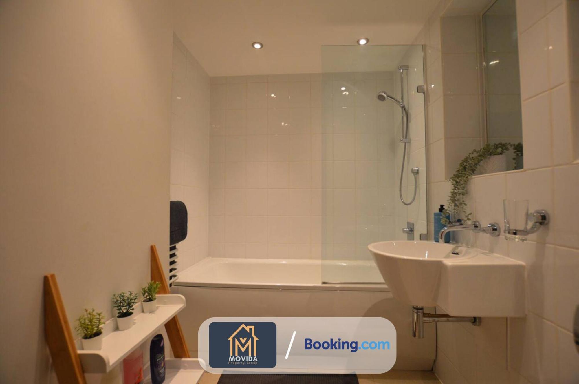Lgi Stunning 1 Bedroom Apartment By Movida Property Group Short Lets & Serviced Accommodation Leeds  Extérieur photo